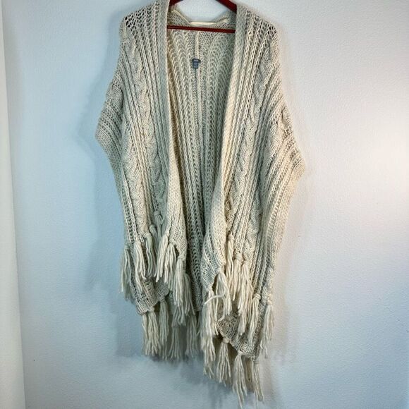 Aerie Cream Cable Knit Cardigan - Picture 1 of 8